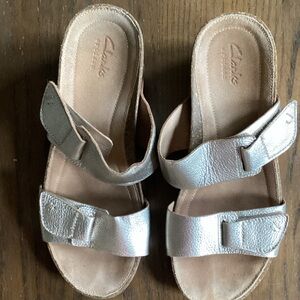 Clarks Metallic Slide Sandals Gold Size 8